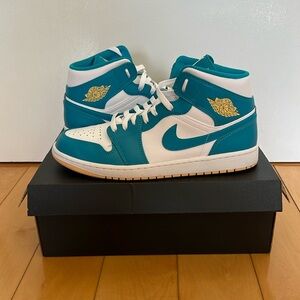 Air Jordan 1 Mid (men’s size 11), worn once